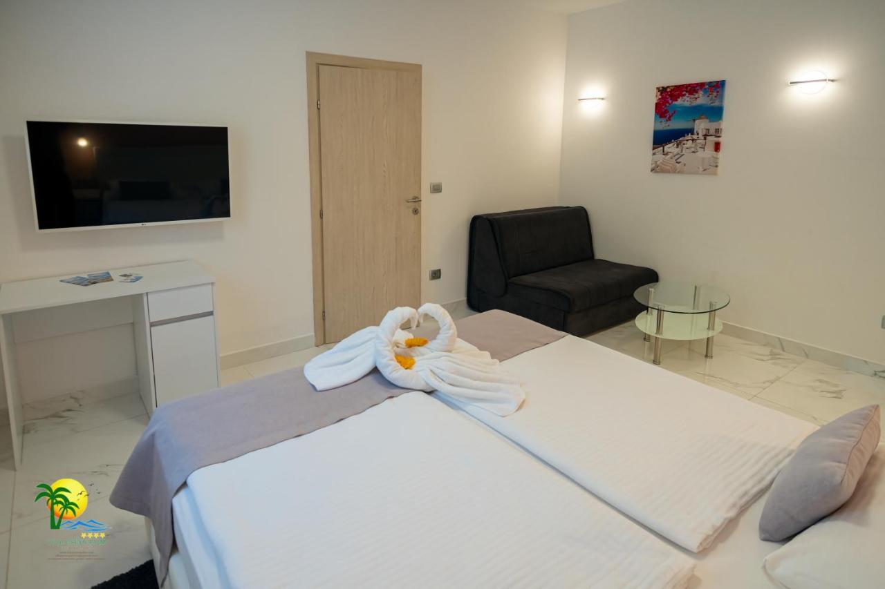 Villa Green Palm Vrsar Extérieur photo